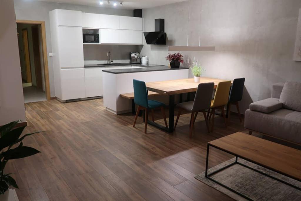 Veritas House 미쿨로프 외부 사진