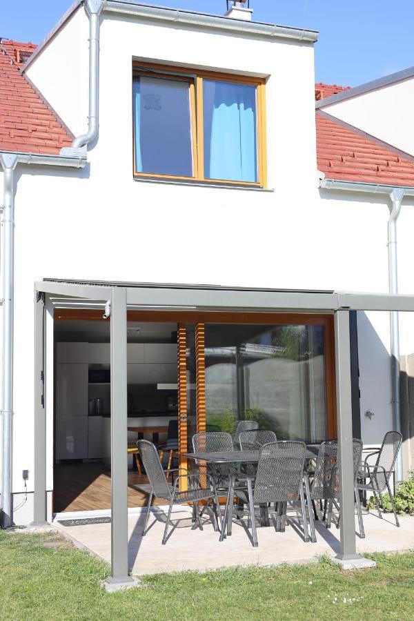 Veritas House 미쿨로프 외부 사진